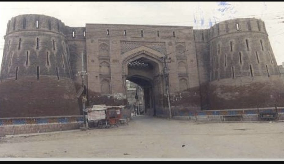 Barsi Gate, Hansi